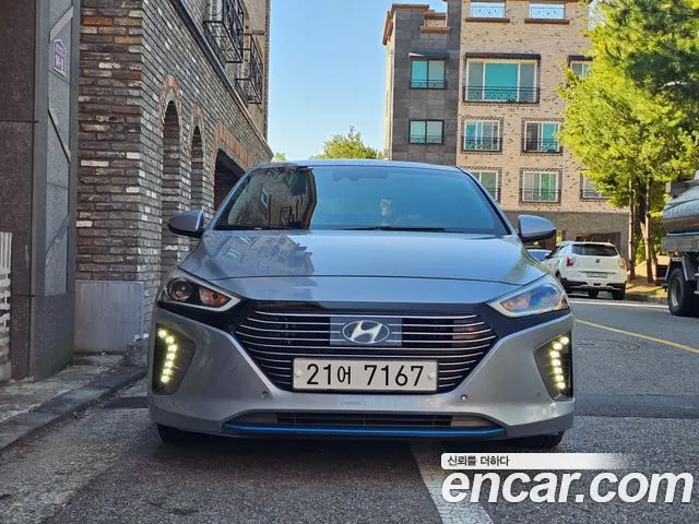 HYUNDAI IONIQ HYBRID 2018