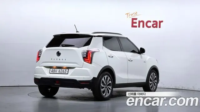 KGM VERY NEW TIVOLI 2020