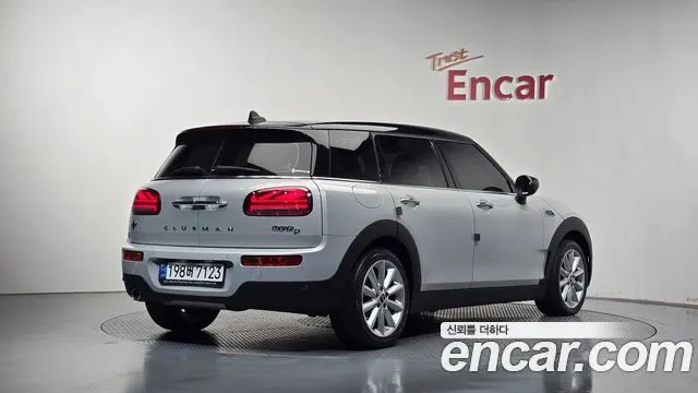 MINI COOPER D CLUBMAN 2021