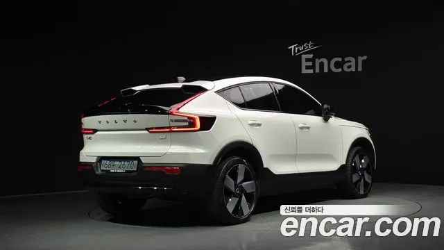 VOLVO C40 RECHARGE 2023