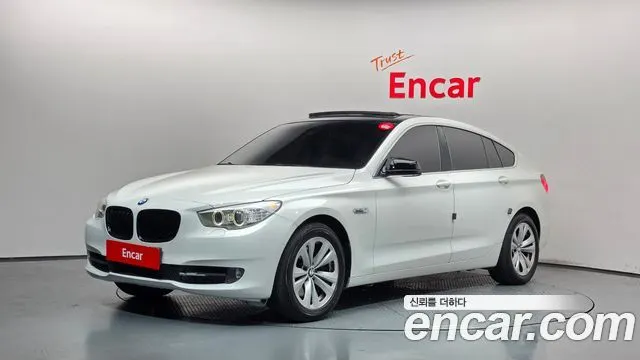 BMW 5 SERIES GT 2011