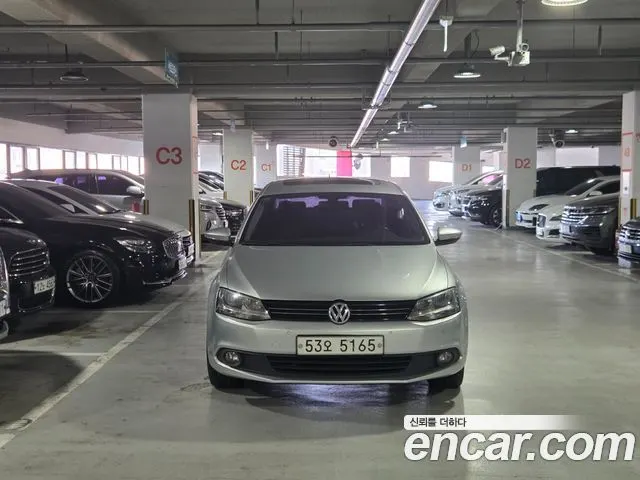 VOLKSWAGEN JETTA 2011