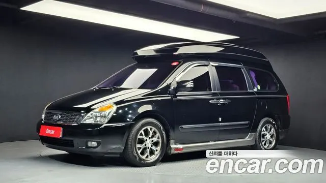 KIA CARNIVAL R 2014