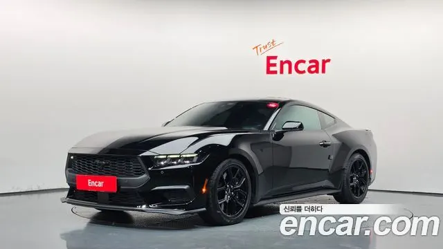 FORD MUSTANG 2024