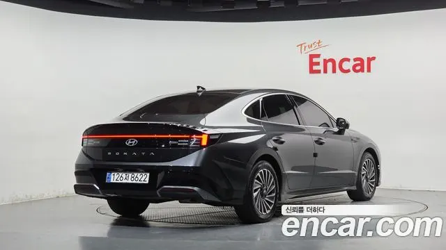 HYUNDAI SONATA HYBRID 2024