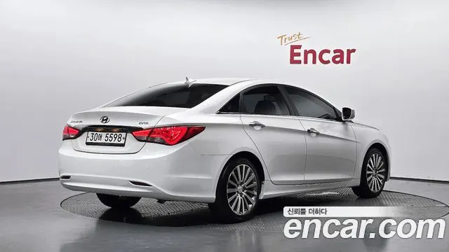 HYUNDAI SONATA THE BRILLIANT 2013