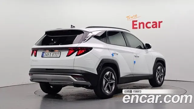 HYUNDAI TUCSON HYBRID 2025