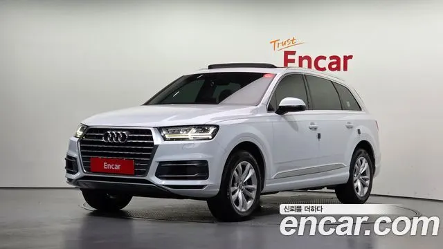 AUDI Q7 2019