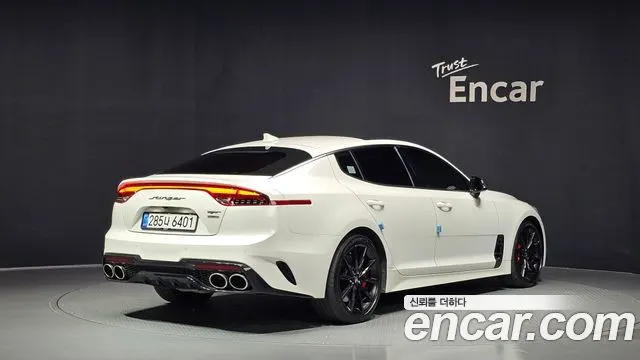 KIA STINGER 2020