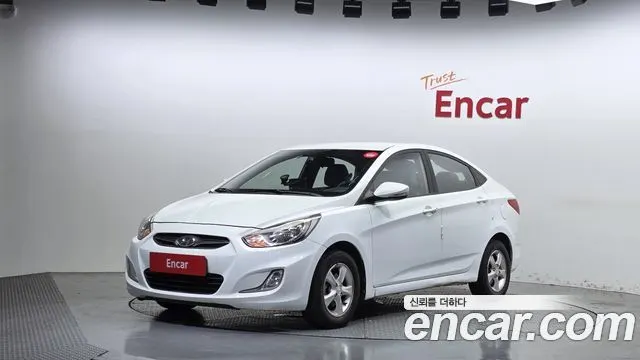 HYUNDAI ACCENT 2011