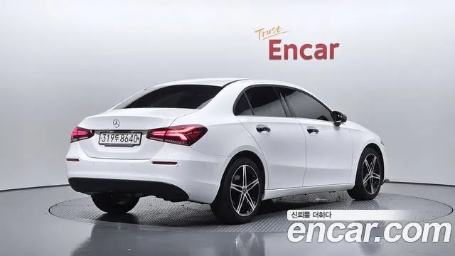 MERCEDES-BENZ A-CLASS W177 2020