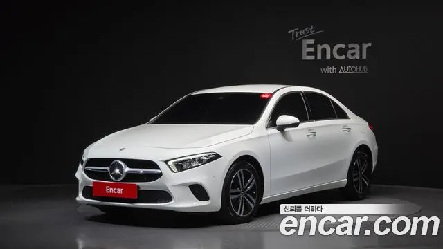 MERCEDES-BENZ A-CLASS W177 2023