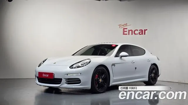 PORSCHE PANAMERA 2014
