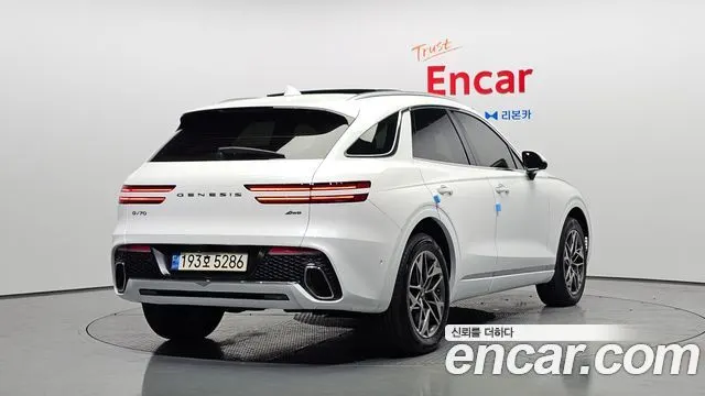 GENESIS GV70 — из Кореи под ключ