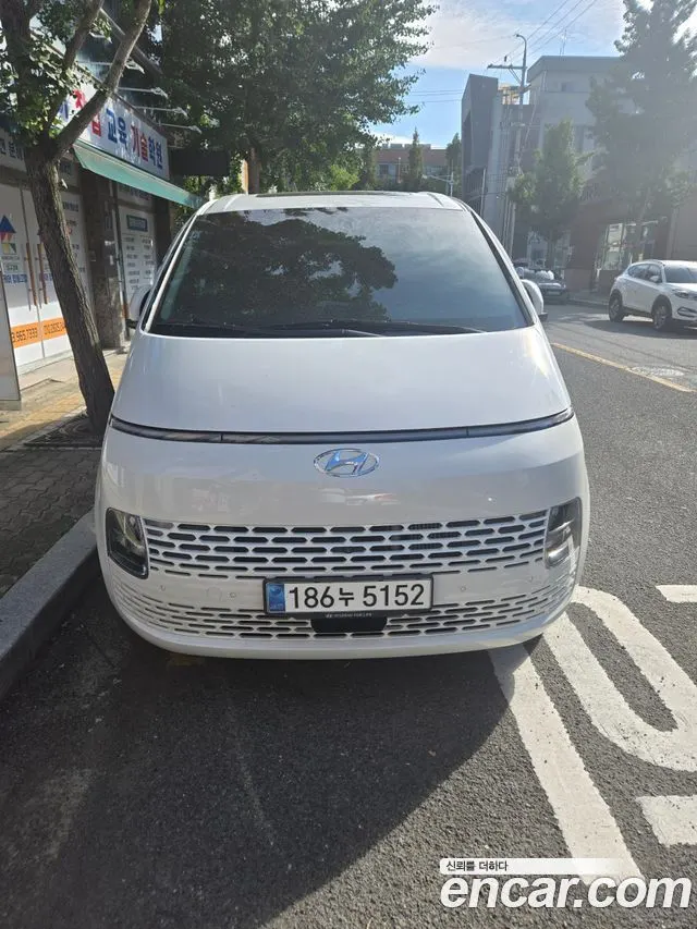 HYUNDAI STARIA 2024