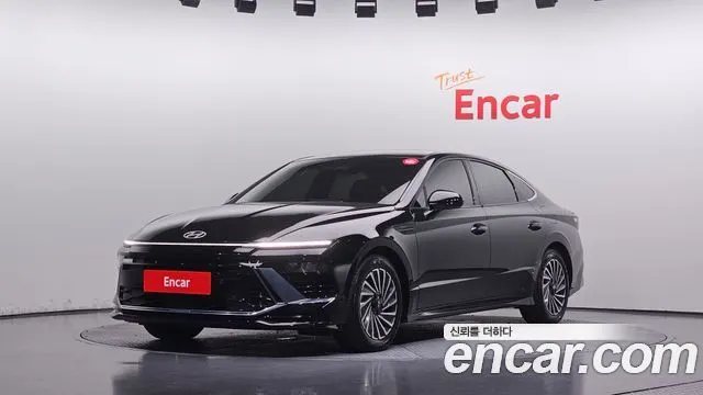 HYUNDAI SONATA HYBRID 2024