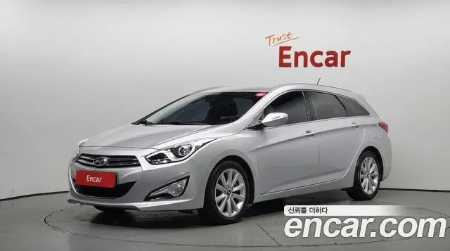 HYUNDAI I40 2012