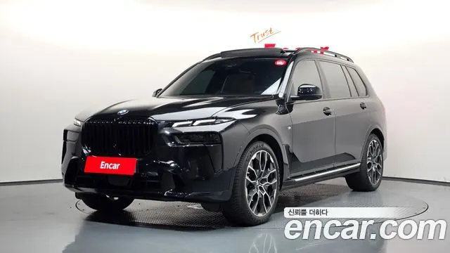 BMW X7 2025