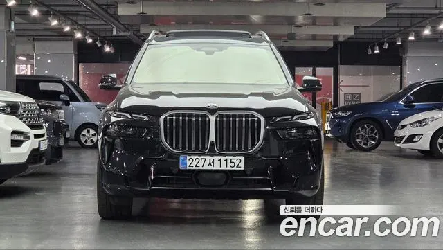 BMW X7 2025