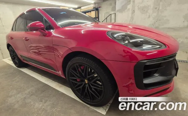 PORSCHE MACAN 2023