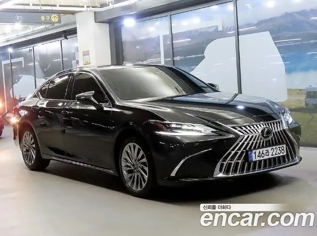 LEXUS ES300H 2026