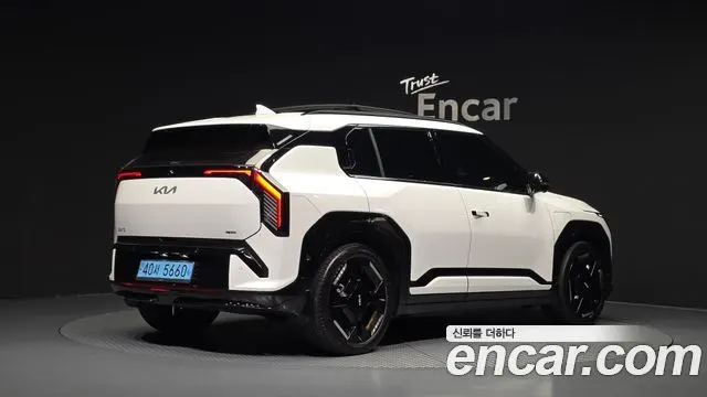 KIA EV3 2025