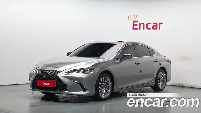 LEXUS ES300H 2019