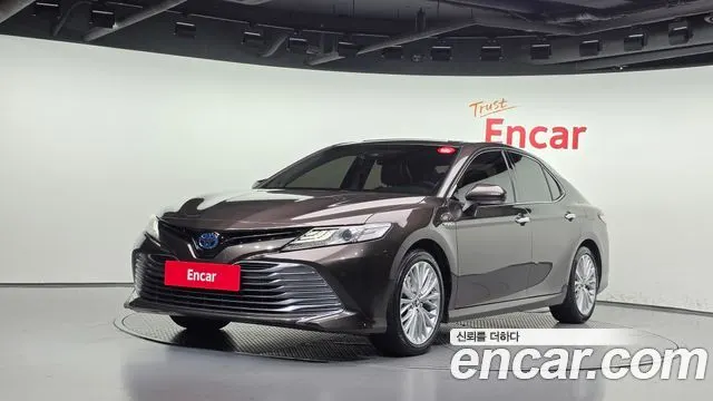 TOYOTA CAMRY 2019
