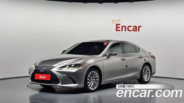 LEXUS ES300H 2021
