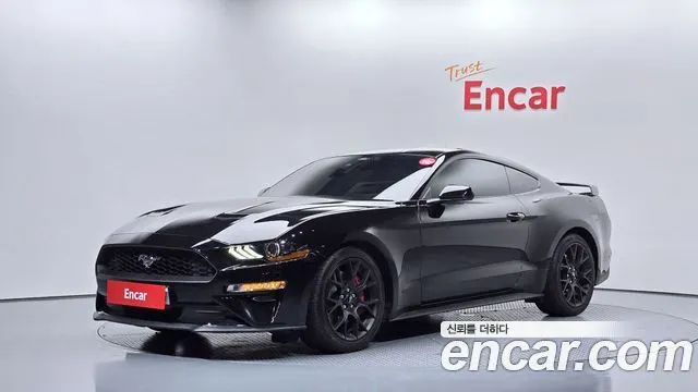FORD MUSTANG 2021
