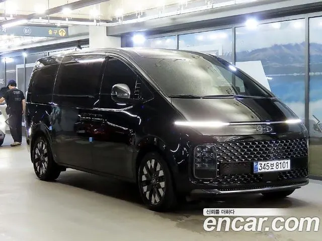 HYUNDAI STARIA 2022