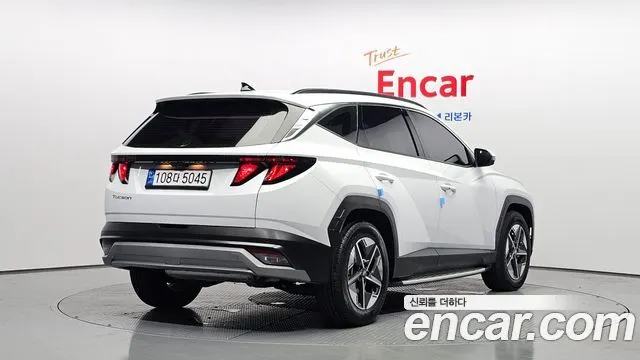 HYUNDAI TUCSON HYBRID 2024