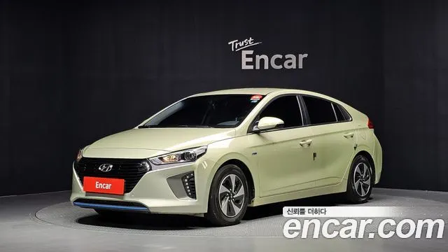 HYUNDAI IONIQ HYBRID 2016