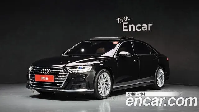 AUDI A8 2021