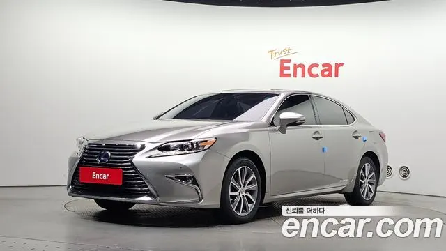 LEXUS ES300H 2016