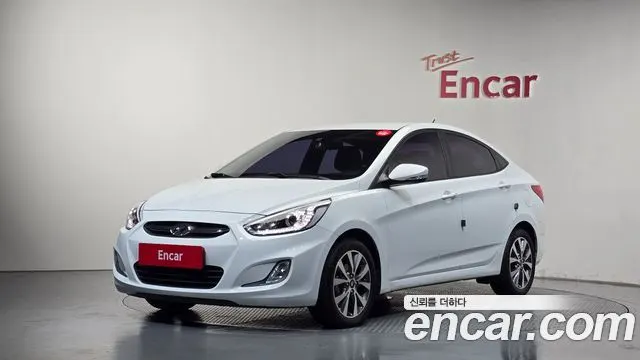 HYUNDAI ACCENT 2015