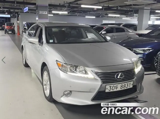 LEXUS ES300H 2013