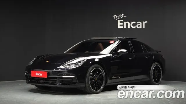 PORSCHE PANAMERA 2020