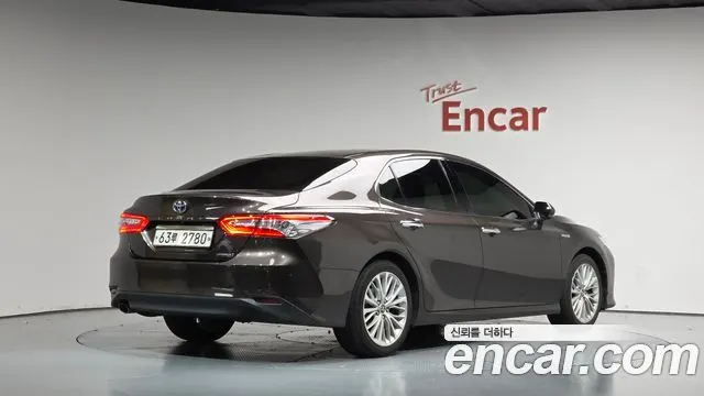 TOYOTA CAMRY 2018