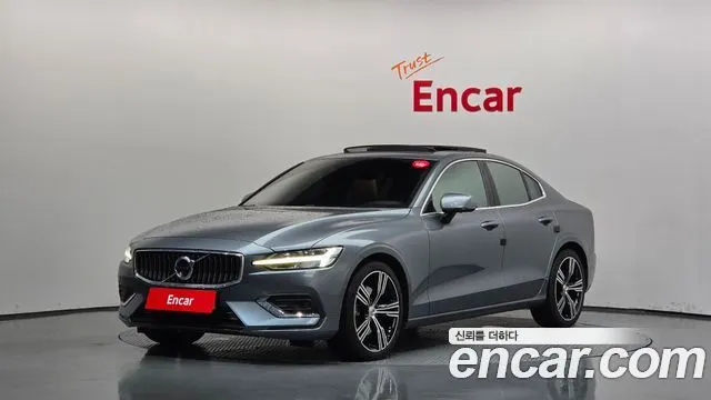 VOLVO S60 2021