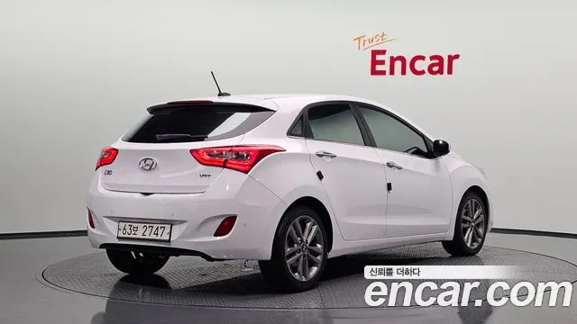 HYUNDAI I30 2015