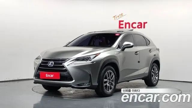 LEXUS NX300H 2017