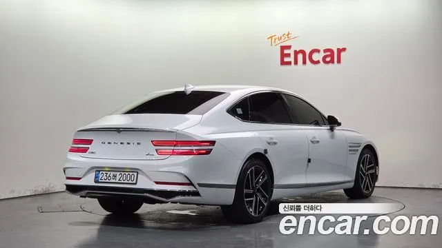 GENESIS G80 — из Кореи под ключ