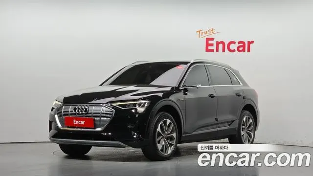 AUDI E-TRON 2021
