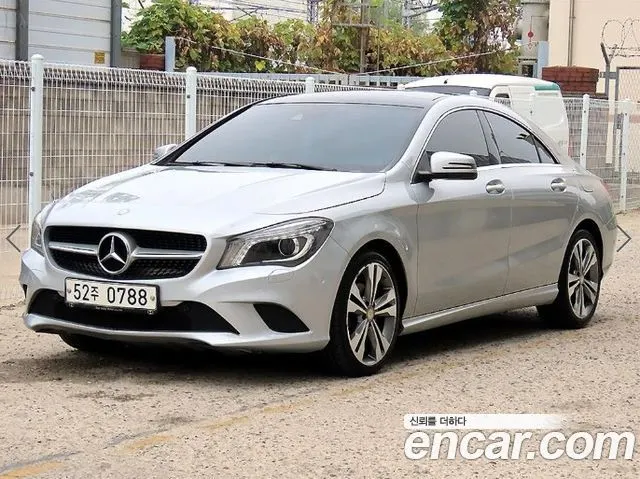 MERCEDES-BENZ CLA-CLASS C117 2016