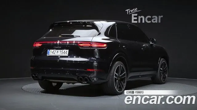 PORSCHE CAYENNE 2020