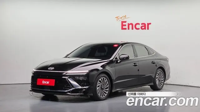 HYUNDAI SONATA HYBRID 2025