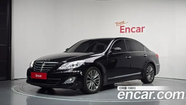 HYUNDAI GENESIS 2013