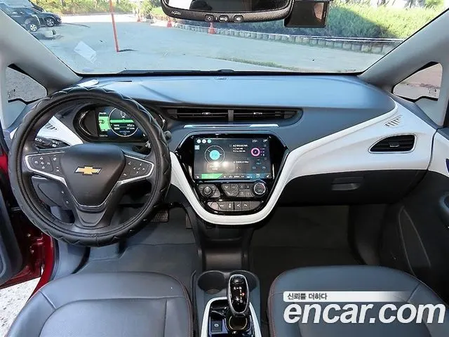 CHEVROLET BOLT 2019 — 128 484 км, красный, Корея — под ключ — фото 7
