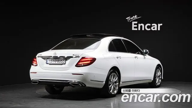 MERCEDES-BENZ E-CLASS W213 2019